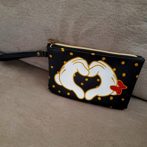 Disney Handbags - Disney Mickey Minnie hand heart wristlet